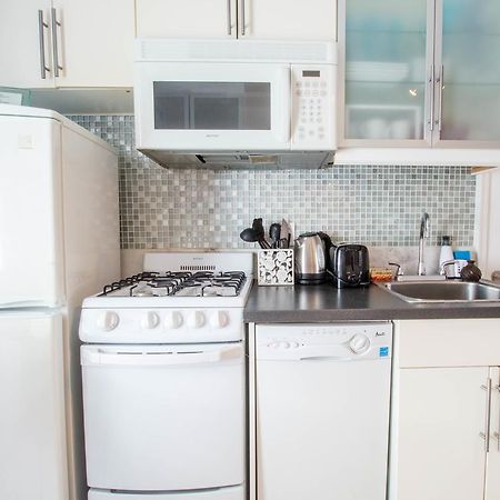 Ocean Walk Apartments マイアミビーチ エクステリア 写真