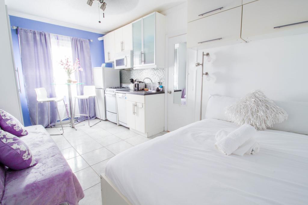 Ocean Walk Apartments マイアミビーチ エクステリア 写真